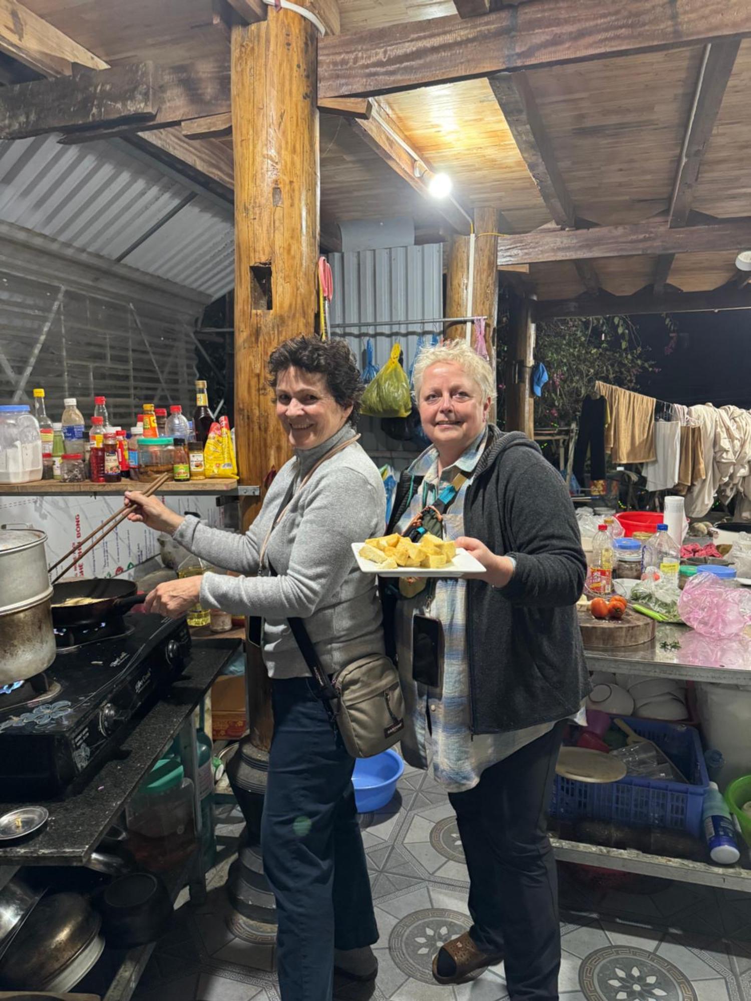 Minh Ngoc Homestay Dien Bien Phu Ban Hin Lom Exteriör bild