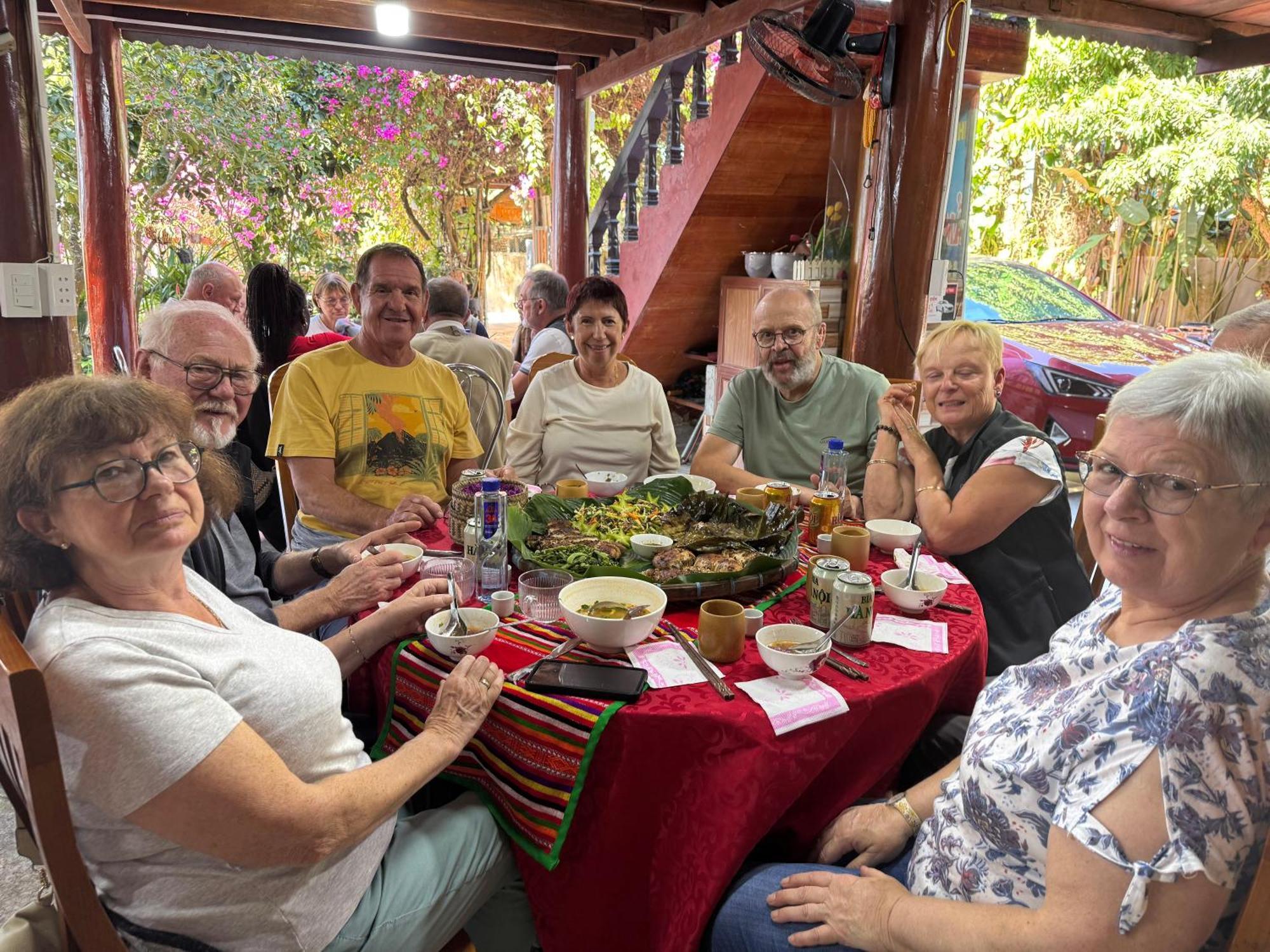 Minh Ngoc Homestay Dien Bien Phu Ban Hin Lom Exteriör bild