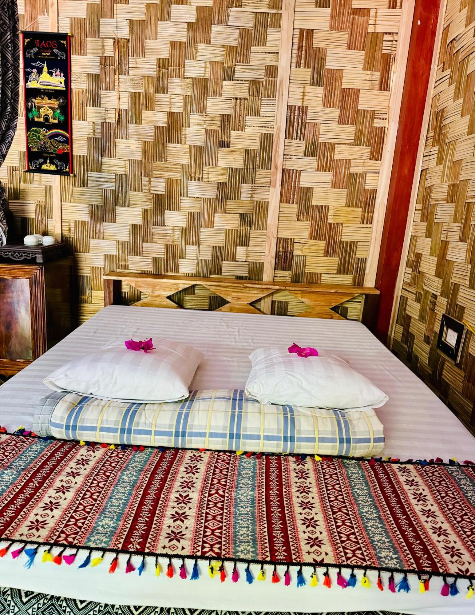 Minh Ngoc Homestay Dien Bien Phu Ban Hin Lom Exteriör bild